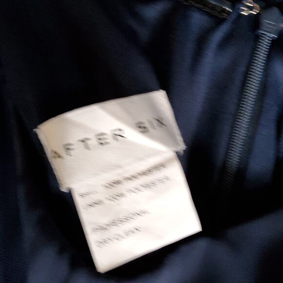 After Six Women's Sweetheart Neck Evening Gown in Navy Blue - Picture 9 of 10